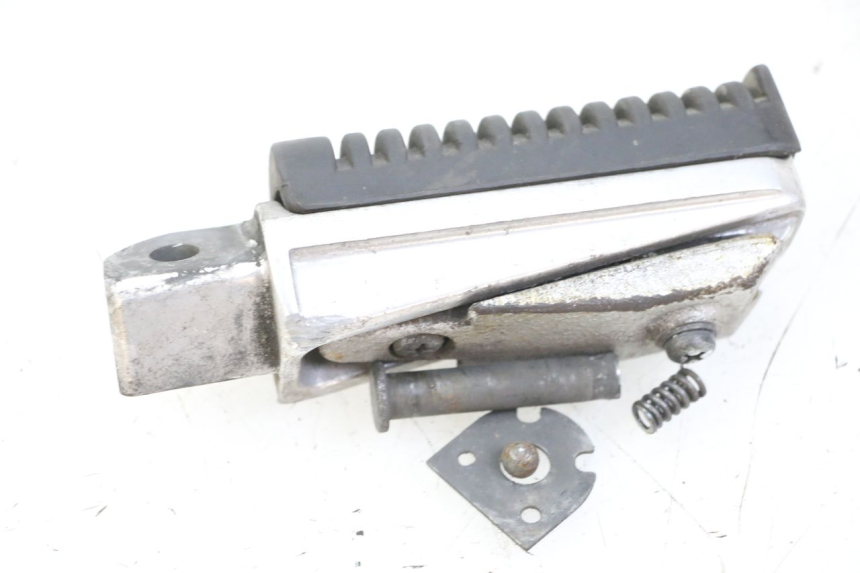 photo de REPOSAPIES TRASERA IZQUIERDA YAMAHA XJ6 600 (2008 - 2016) - Otra perspectiva