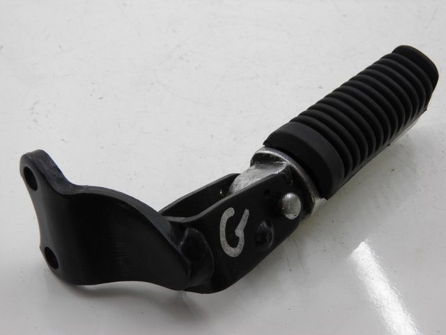 photo de REPOSAPIES TRASERA IZQUIERDA YAMAHA XMAX X-MAX 125 (2006 - 2009) - Vista principal