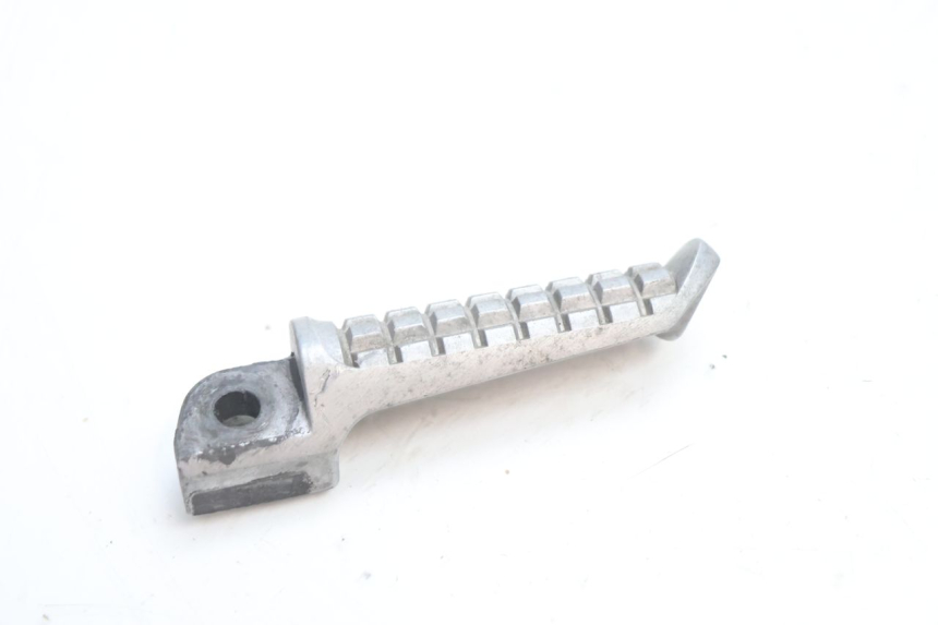 photo de REPOSAPIES TRASERA IZQUIERDA KAWASAKI ZX-6R ZX6R 600 (1995 - 1997) - Primer plano técnico