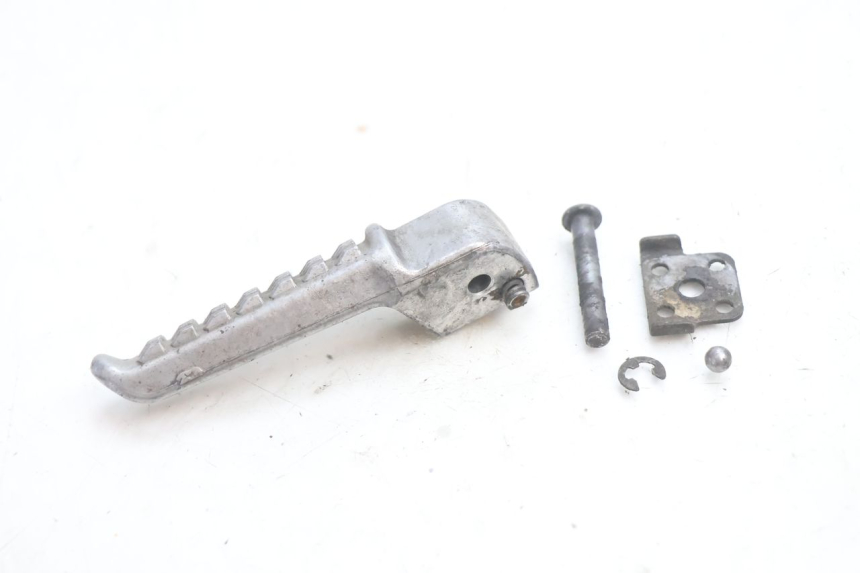 photo de REPOSAPIES TRASERA IZQUIERDA KAWASAKI ZX-6R ZX6R 600 (2000 - 2002) - Detalle de la pieza