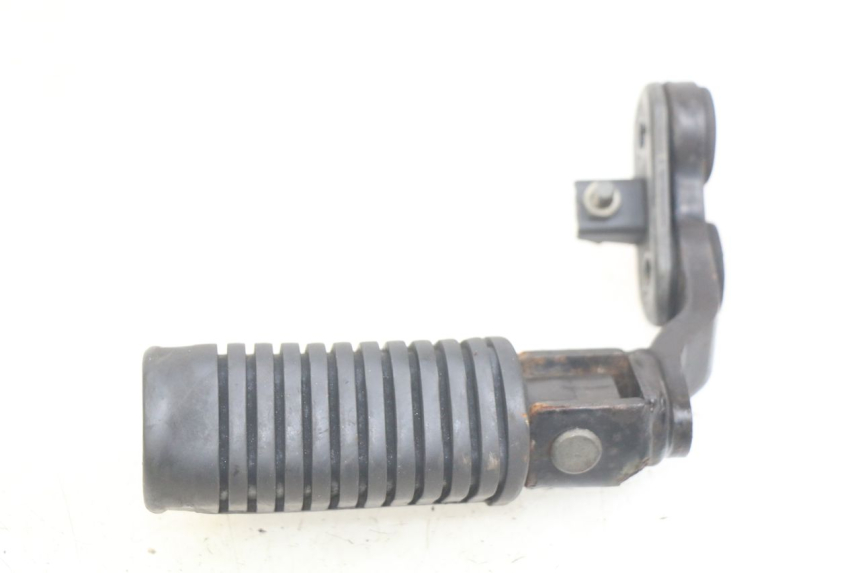 photo de REPOSAPIÉ DERECHO DELANTERO HONDA CM 125 (1983 - 2003) - Vista general del producto