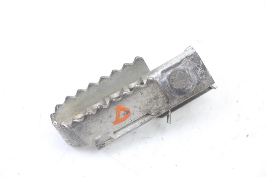 photo de REPOSAPIES DELANTERA DERECHA DERBI SENDA R X-TREME 50 (2006 - 2010) - Zoom estado de uso