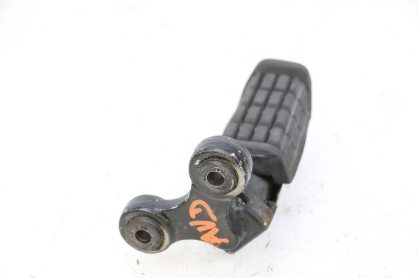 photo de REPOSAPIES DELANTERA DERECHA YAMAHA FJ 36Y 1100 (1984 - 1985) - Otra perspectiva