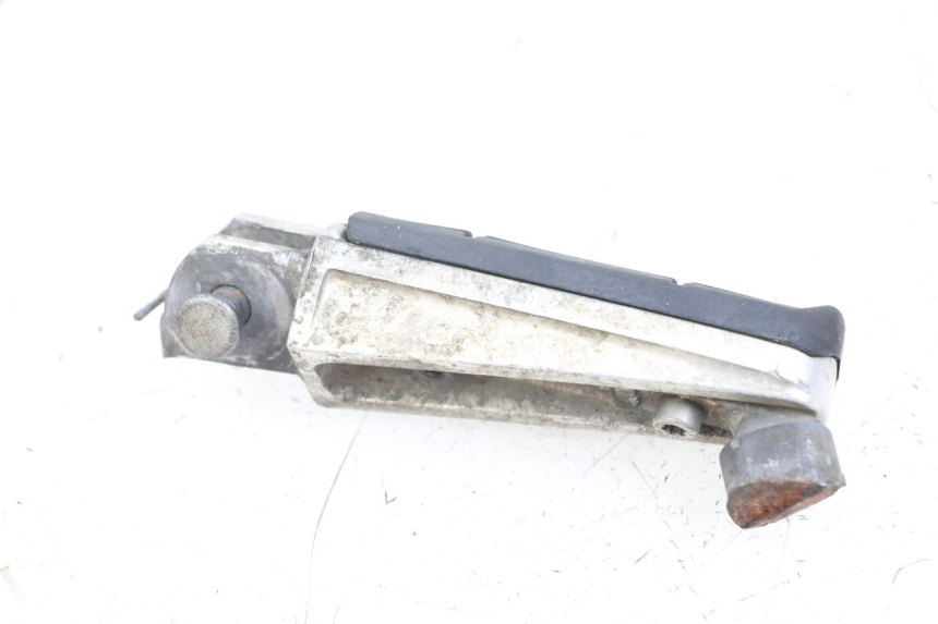 photo de REPOSAPIES DELANTERA DERECHA YAMAHA FJR ABS 1300 (2006 - 2012) - Zoom estado de uso