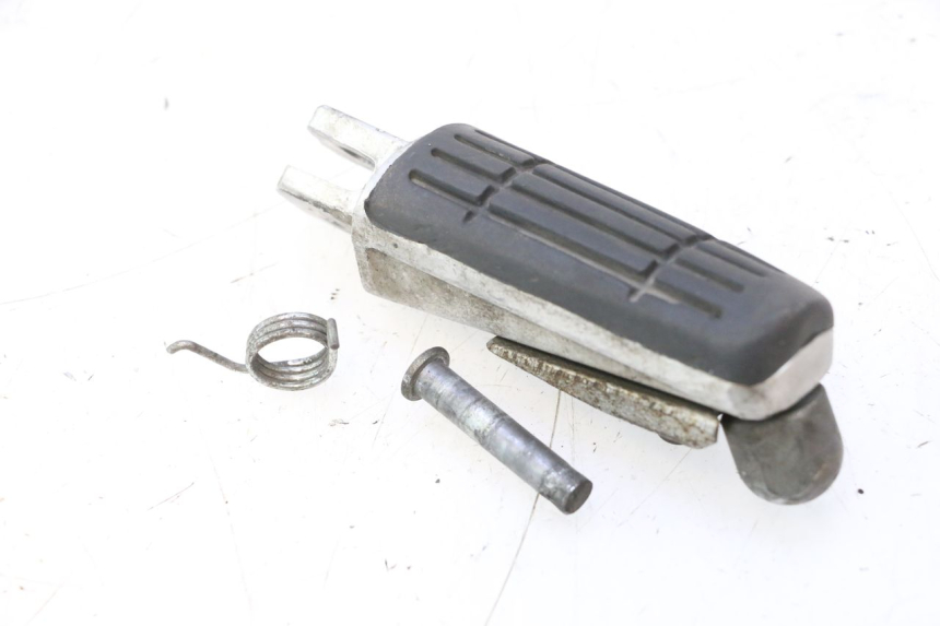 photo de REPOSAPIES DELANTERA DERECHA YAMAHA FJR 1300 (2001 - 2005) - Detalle de la pieza