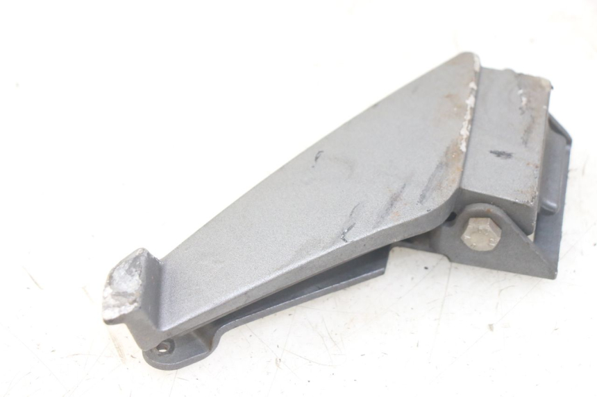 photo de REPOSAPIES DELANTERA DERECHA PEUGEOT GEOPOLIS RS 125 (2007 - 2009) - Primer plano técnico