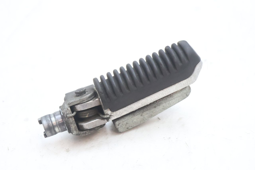 photo de REPOSAPIES DELANTERA DERECHA SUZUKI GSF N BANDIT 1200 (2001 - 2005) - Vista principal