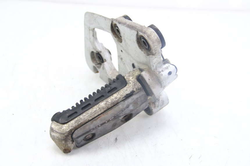 photo de REPOSAPIÉ DERECHO DELANTERO SUZUKI GSX-F GSX  F 1100 (1988 - 1994) - Detalle de la pieza