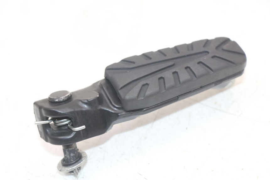 photo de REPOSAPIES DELANTERA DERECHA HUSQVARNA SVARTPILEN 401 (2018 - 2023) - Detalle de la pieza