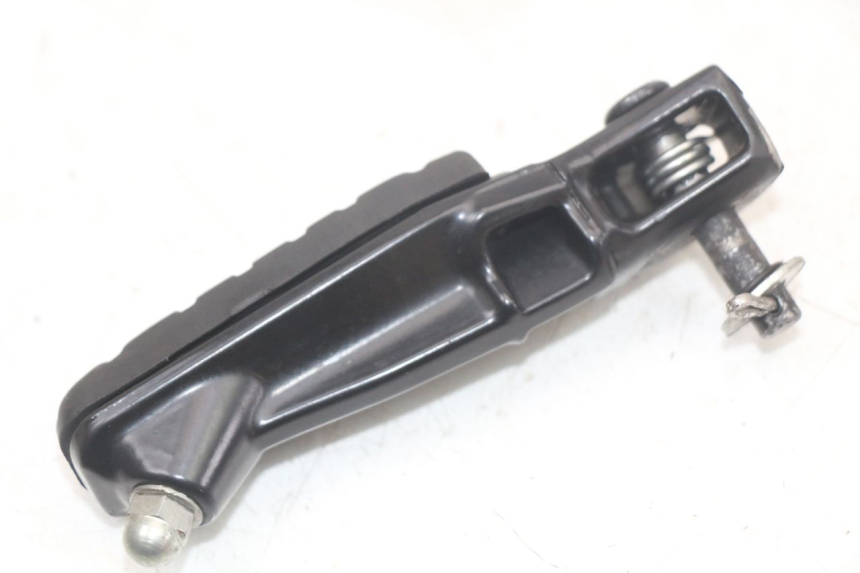 photo de REPOSAPIES DELANTERA DERECHA HUSQVARNA SVARTPILEN 401 (2018 - 2023) - Zoom estado de uso