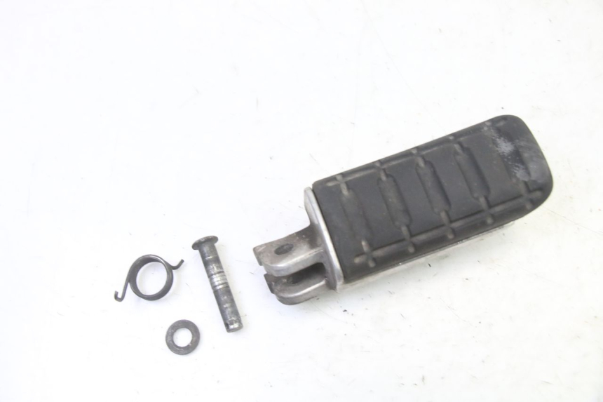 photo de REPOSAPIES DELANTERA DERECHA HONDA NTV DEAUVILLE 650 (2001 - 2006) - Detalle de la pieza