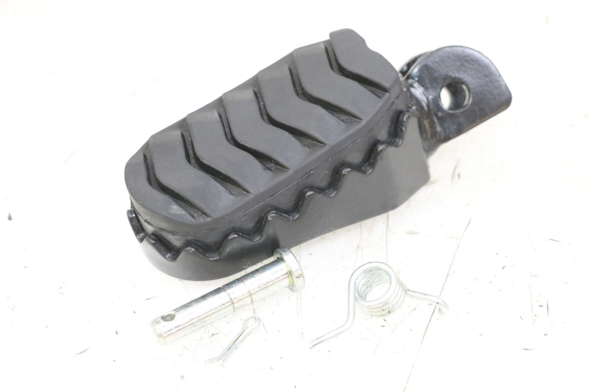 photo de REPOSAPIES DELANTERA DERECHA ROYAL ENFIELD SCRAM 411 (2022 - 2024) - Vista principal