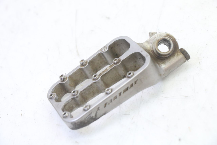 photo de REPOSAPIES DELANTERA DERECHA KTM SUPERENDURO R 950 (2005 - 2009) - Otra perspectiva