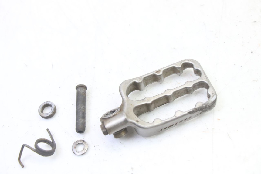 photo de REPOSAPIES DELANTERA DERECHA KTM SUPERENDURO R 950 (2005 - 2009) - Vista general del producto