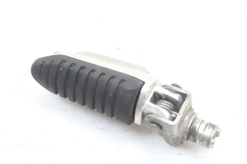 photo de REPOSAPIES DELANTERA DERECHA SUZUKI GSX F GSXF 650 (2007 - 2015) - Otra perspectiva