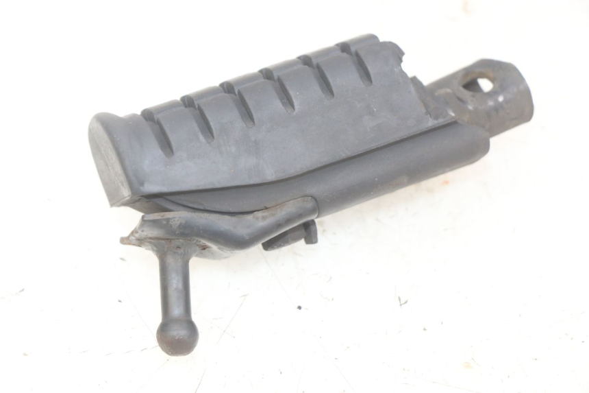 photo de REPOSAPIéS DELANTERO DERECHO DAELIM VJ ROADWIN FI 125 (2008 - 2017) - Primer plano técnico