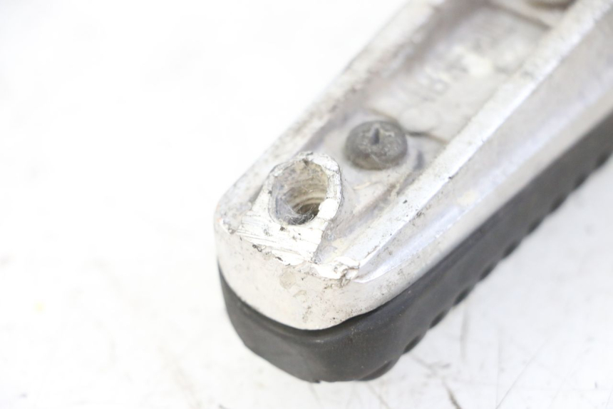 photo de REPOSAPIES DELANTERA DERECHA YAMAHA XJ6 ABS 600 (2008 - 2016) - Otra perspectiva