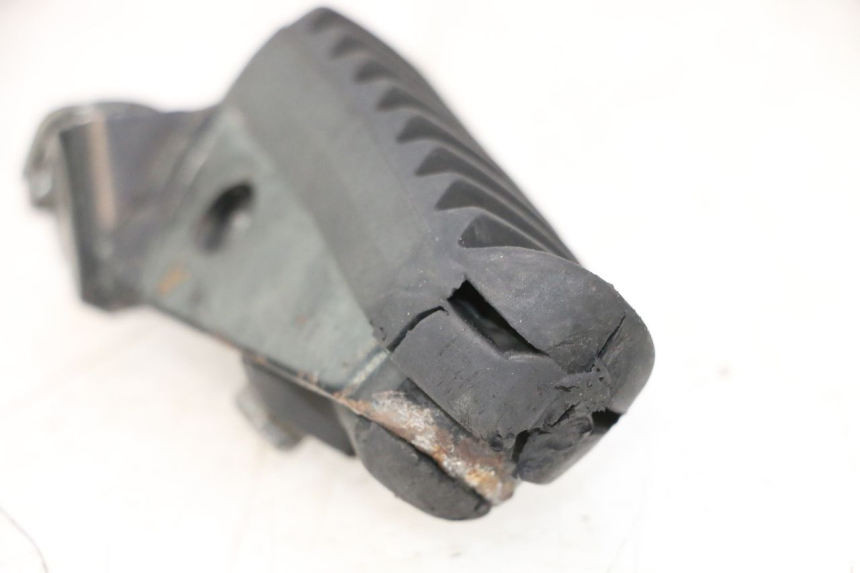 photo de REPOSAPIES DELANTERA DERECHA HONDA XRV AFRICA TWIN 750 (1990 - 1992) - Detalle de la pieza