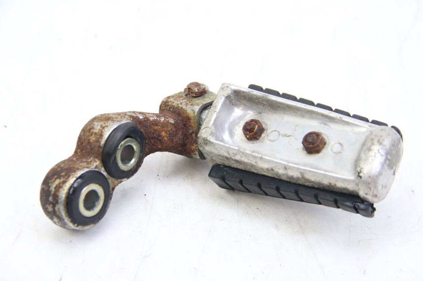 photo de REPOSAPIÉ DERECHO DELANTERO YAMAHA XV VIRAGO 750 (1984 - 1998) - Otra perspectiva