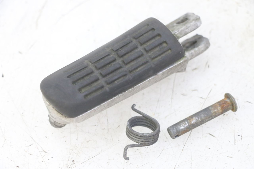 photo de REPOSAPIES DELANTERA IZQUIERDA HONDA CBF 500 (2004 - 2007) - Vista principal