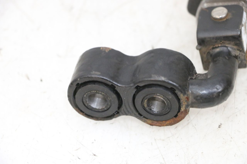 photo de REPOSAPIES DELANTERA IZQUIERDA KSR CODE 125 (2018 - 2020) - Detalles de los puntos de fijación