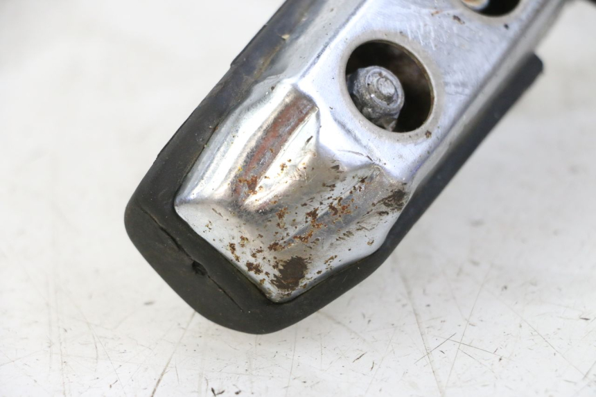 photo de REPOSAPIES DELANTERA IZQUIERDA YAMAHA FJ 36Y 1100 (1984 - 1985) - Zoom estado de uso