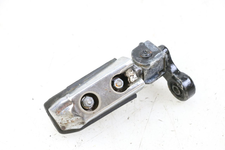 photo de REPOSAPIES DELANTERA IZQUIERDA YAMAHA FJ 36Y 1100 (1984 - 1985) - Primer plano técnico