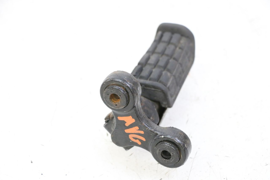 photo de REPOSAPIES DELANTERA IZQUIERDA YAMAHA FJ 36Y 1100 (1984 - 1985) - Vista general del producto