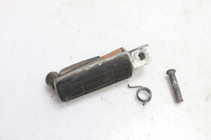 photo de REPOSAPIES DELANTERA IZQUIERDA YAMAHA FJR 1300 (2001 - 2005) - Zoom estado de uso