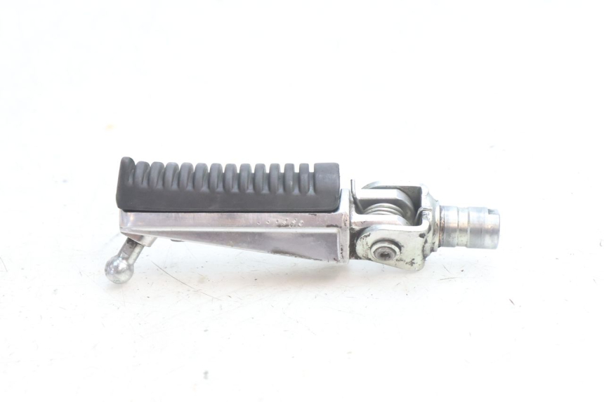 photo de REPOSAPIES DELANTERA IZQUIERDA YAMAHA FZ8 800 (2010 - 2016) - Detalle de la pieza