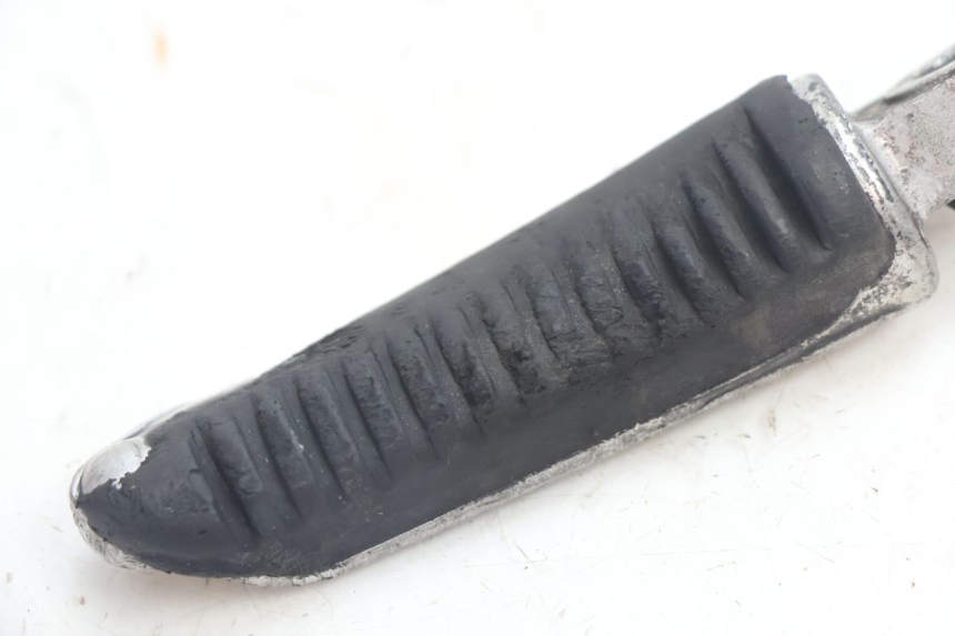 photo de REPOSAPIES DELANTERA IZQUIERDA SUZUKI GSX F GSXF 750 (1988 - 1998) - Detalle de la pieza