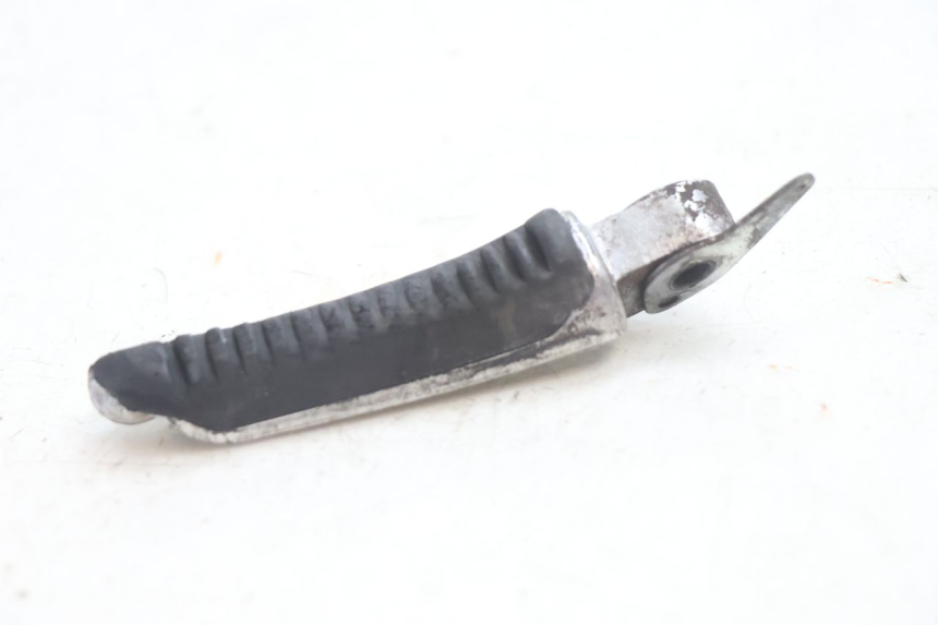 photo de REPOSAPIES DELANTERA IZQUIERDA SUZUKI GSX F GSXF 750 (1988 - 1998) - Zoom estado de uso