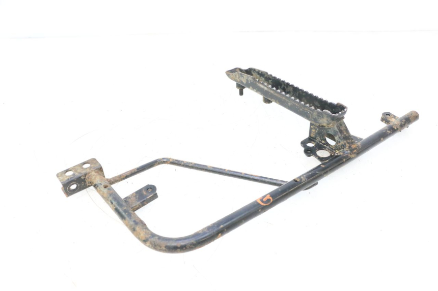 photo de REPOSAPIES DELANTERA IZQUIERDA KYMCO MXU R 250 (2004 - 2010) - Primer plano técnico