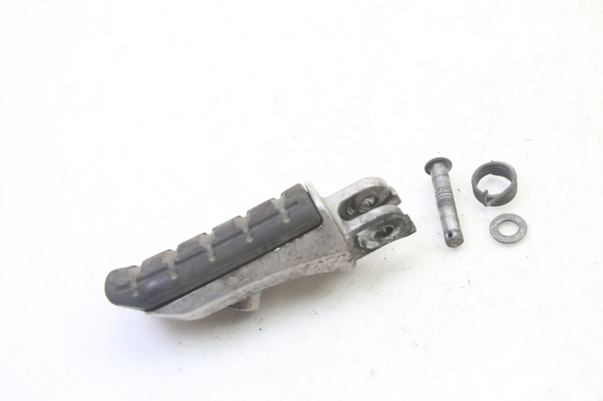 photo de REPOSAPIES DELANTERA IZQUIERDA HONDA NTV DEAUVILLE 650 (2001 - 2006) - Detalle de la pieza