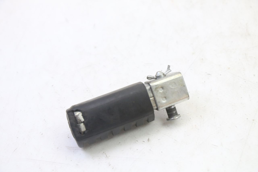 photo de REPOSAPIES DELANTERA IZQUIERDA YAMAHA PW 50 (1984 - 2025) - Primer plano técnico