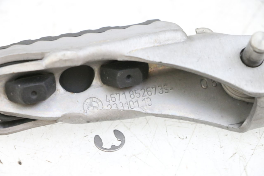 photo de REPOSAPIES DELANTERA IZQUIERDA BMW R GS 1250 (2021 - 2024) - Otra perspectiva