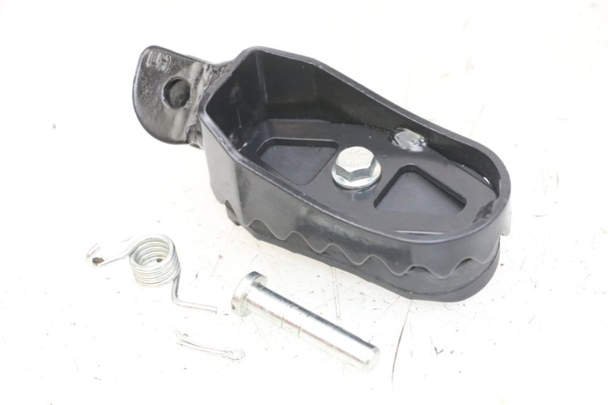 photo de REPOSAPIES DELANTERA IZQUIERDA ROYAL ENFIELD SCRAM 411 (2022 - 2024) - Zoom estado de uso