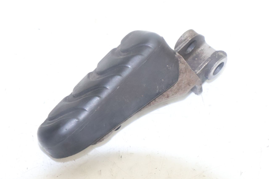 photo de REPOSAPIES DELANTERA IZQUIERDA MZ RT 125 (2000 - 2008) - Primer plano técnico