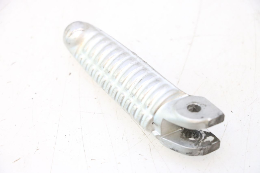 photo de REPOSAPIES DELANTERA IZQUIERDA DUCATI SS IE DS CARENEE 1000 (2002 - 2006) - Primer plano técnico