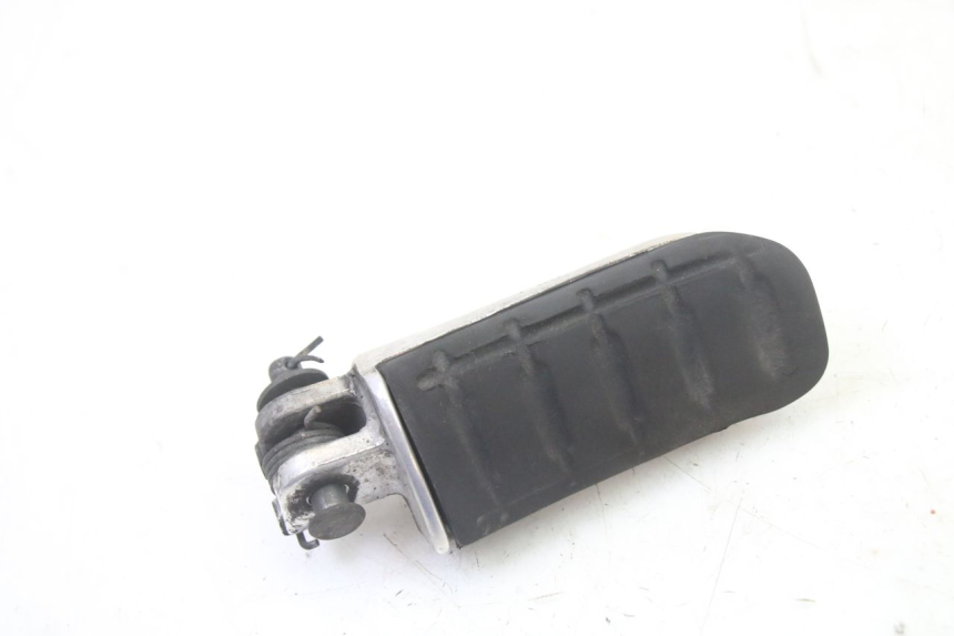 photo de REPOSAPIES DELANTERA IZQUIERDA HONDA ST PAN EUROPEAN 1300 (2002 - 2013) - Zoom estado de uso
