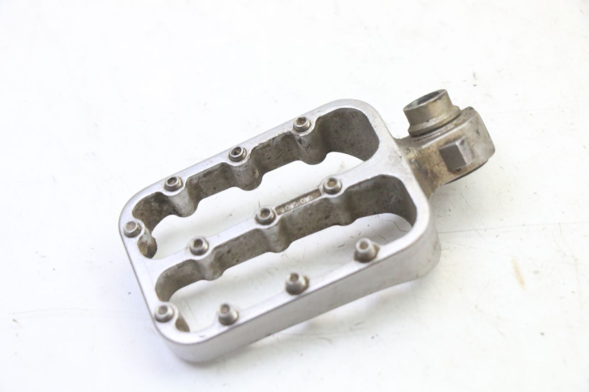 photo de REPOSAPIES DELANTERA IZQUIERDA KTM SUPERENDURO R 950 (2005 - 2009) - Zoom estado de uso