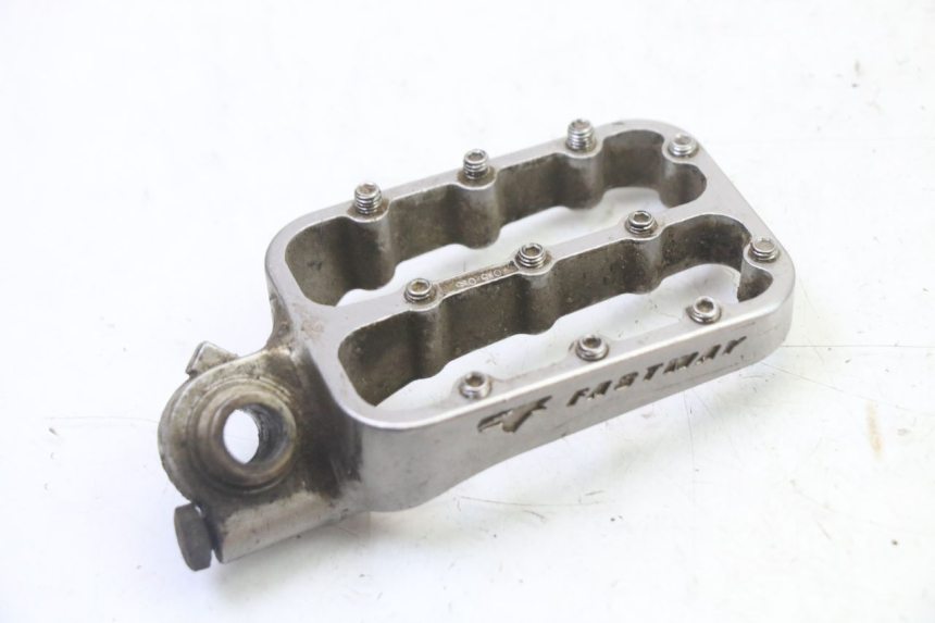 photo de REPOSAPIES DELANTERA IZQUIERDA KTM SUPERENDURO R 950 (2005 - 2009) - Otra perspectiva