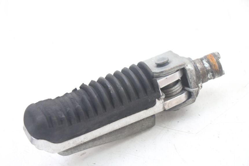 photo de REPOSAPIES DELANTERA IZQUIERDA SUZUKI GSF S BANDIT 600 (2000 - 2004) - Vista principal