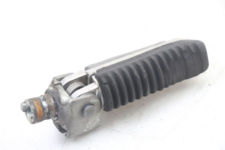 photo de REPOSAPIES DELANTERA IZQUIERDA SUZUKI GSF S BANDIT 600 (2000 - 2004) - Vista general del producto