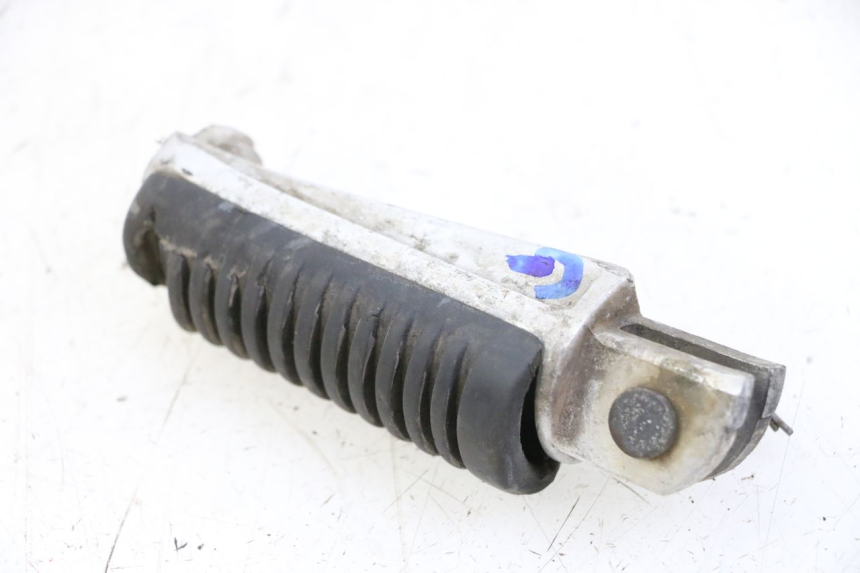 photo de REPOSAPIES DELANTERA IZQUIERDA YAMAHA XJN DIVERSION 600 (2000 - 2003) - Zoom estado de uso