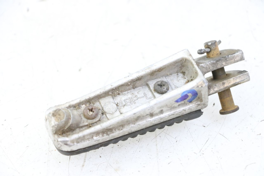 photo de REPOSAPIES DELANTERA IZQUIERDA YAMAHA XJN DIVERSION 600 (2000 - 2003) - Otra perspectiva