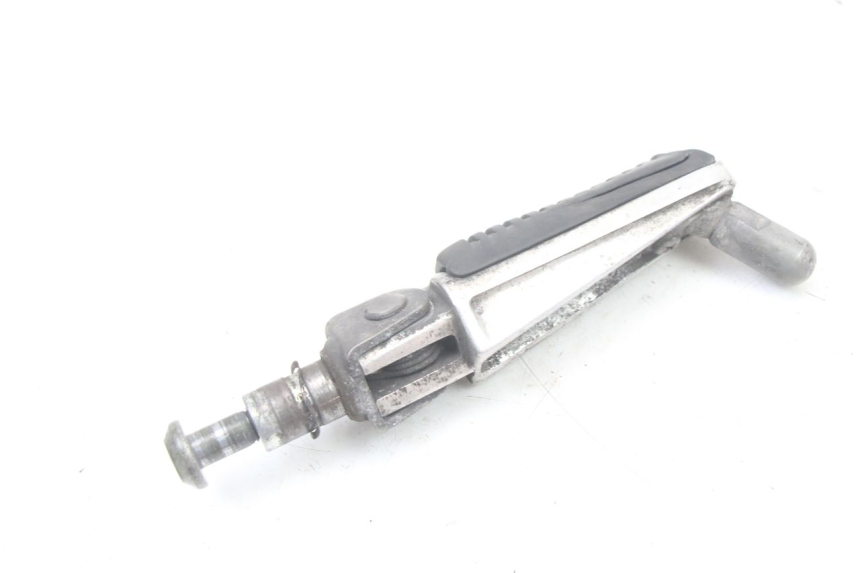 photo de REPOSAPIÉS DELANTERO IZQUIERDO YAMAHA FZS FAZER 600 (2001 - 2003) - Otra perspectiva