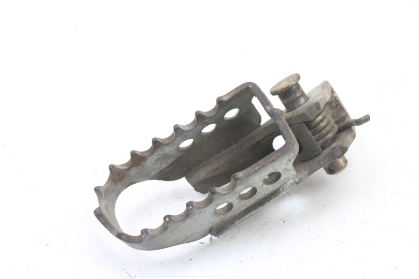 photo de REPOSAPIES DELANTERA IZQUIERDA YAMAHA TTR 125 (2000 - 2020) - Vista principal