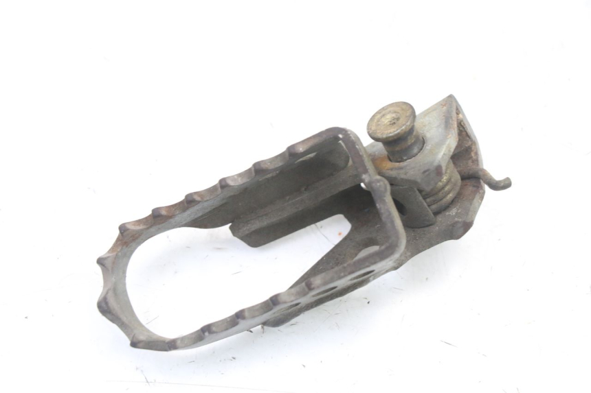 photo de REPOSAPIES DELANTERA IZQUIERDA YAMAHA TTR 125 (2000 - 2020) - Detalle de la pieza