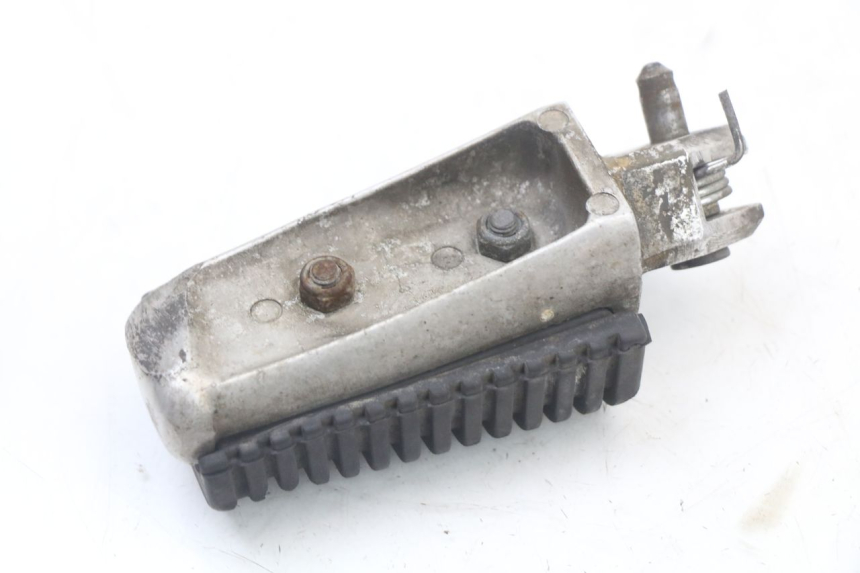 photo de REPOSAPIES DELANTERA IZQUIERDA YAMAHA XVS DRAG STAR DRAGSTAR 650 (1997 - 2007) - Otra perspectiva